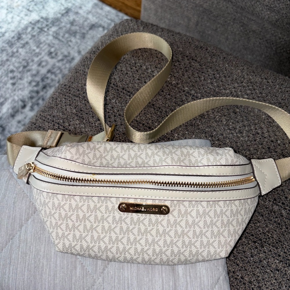 Michael Kors Cream Crossbody Bag